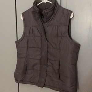 Outer Edge Women’s Puffer Vest
